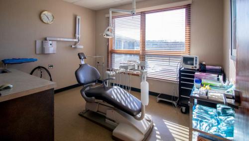 McHenry Dental Specialists-FINAL-IMG 7463-0007